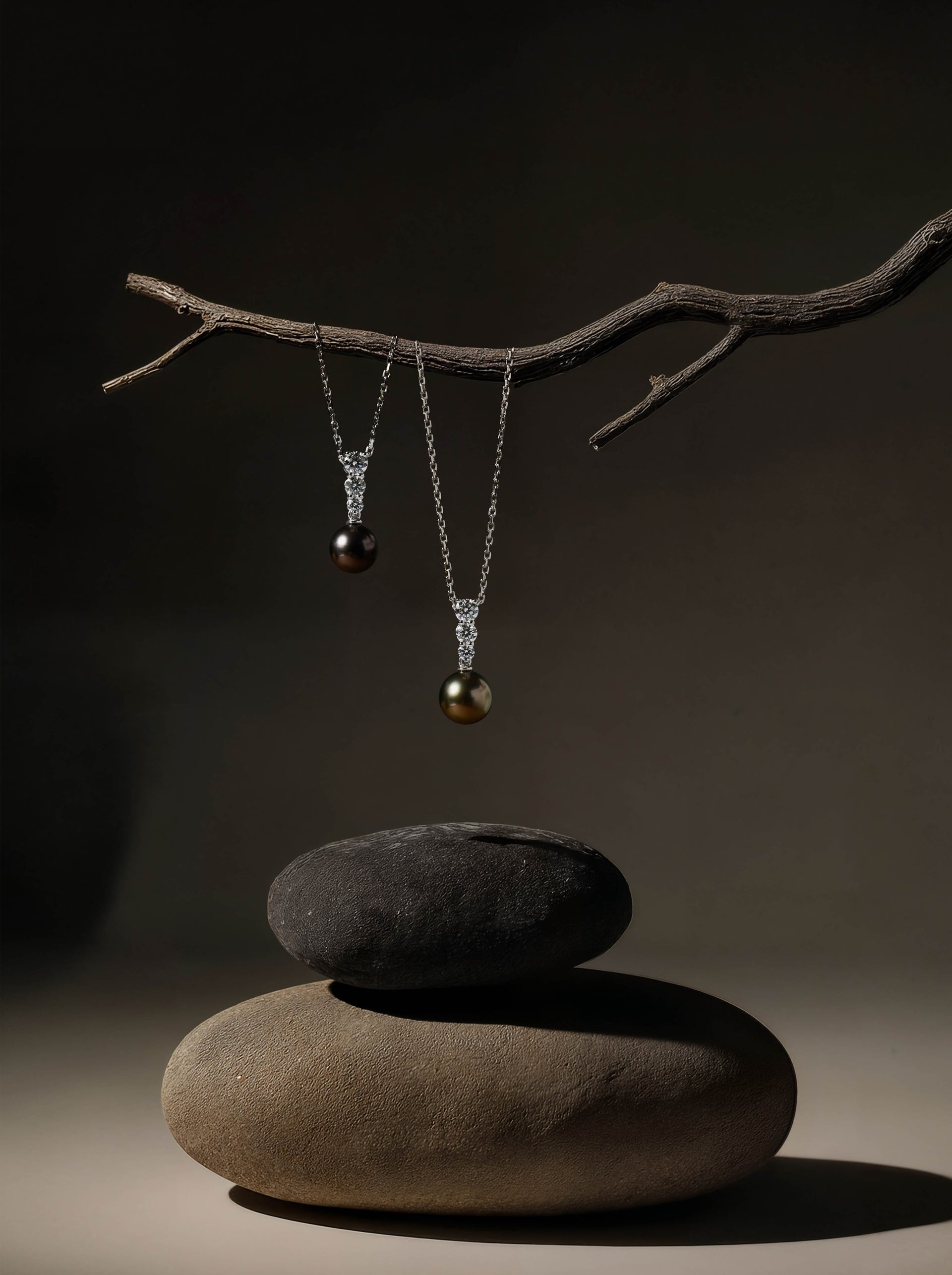 黑蝶珍珠鑽石項鏈