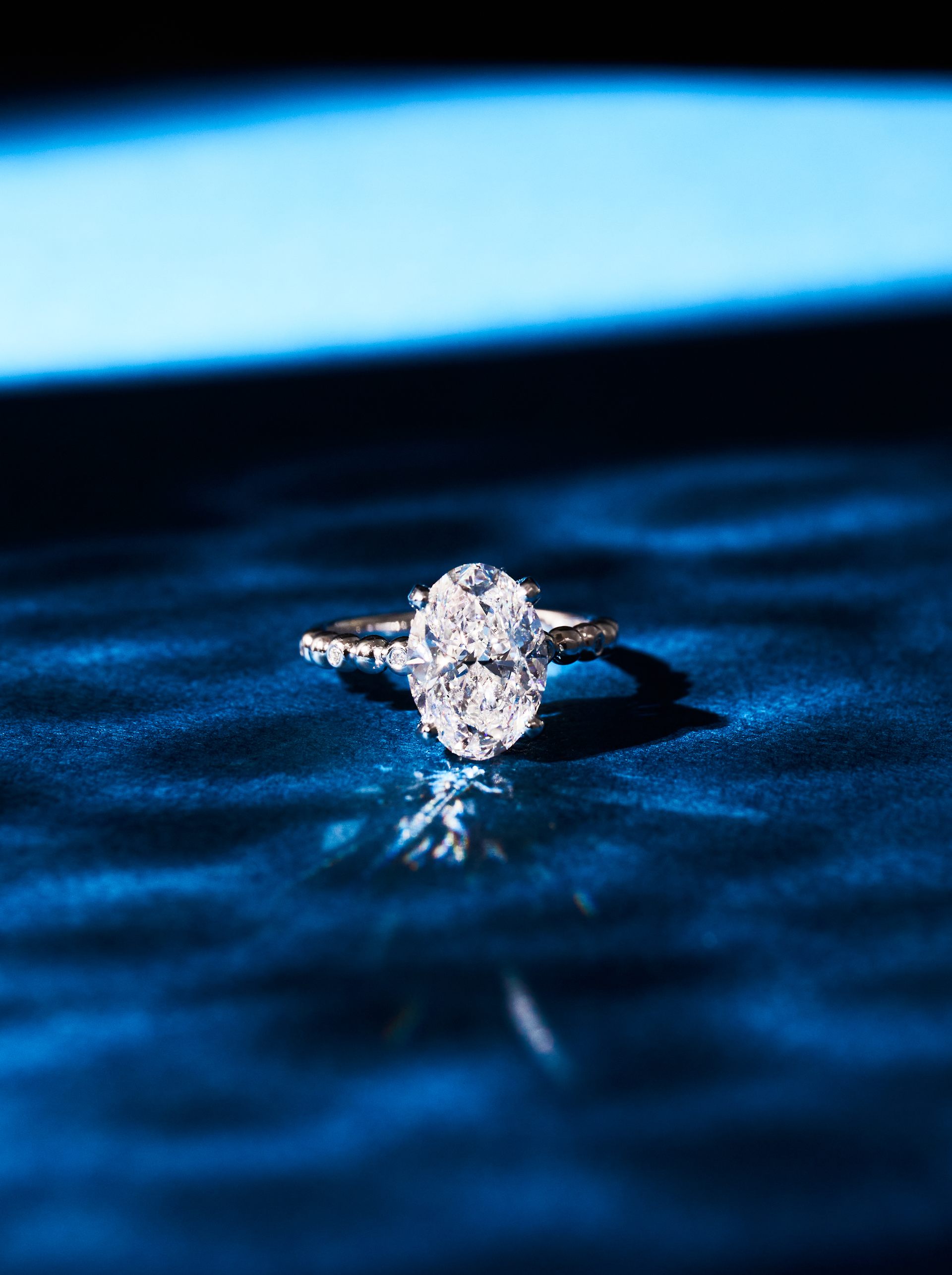 3克拉橢圓形鑽戒