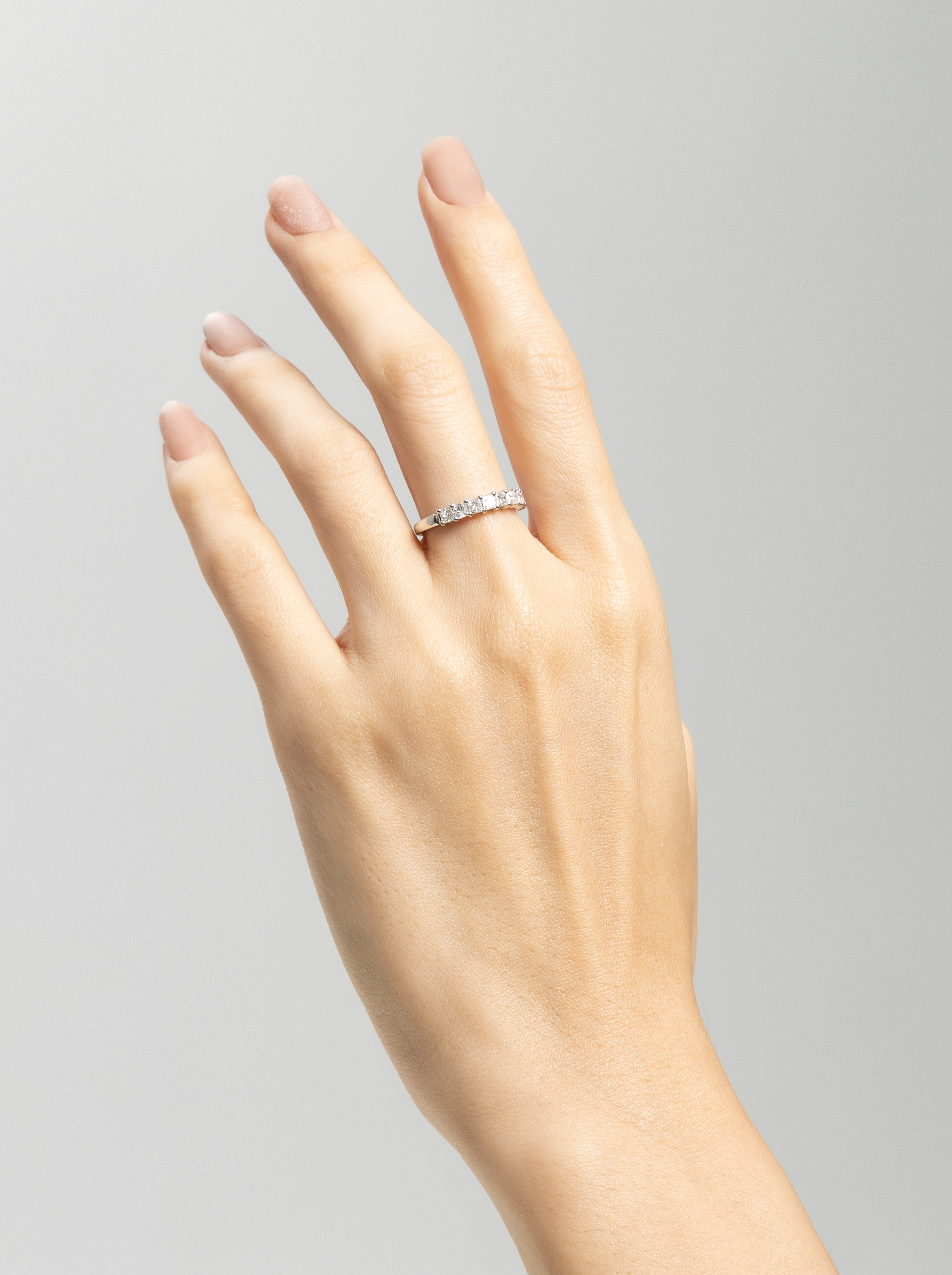 半圈公主方鑽爪鑲戒