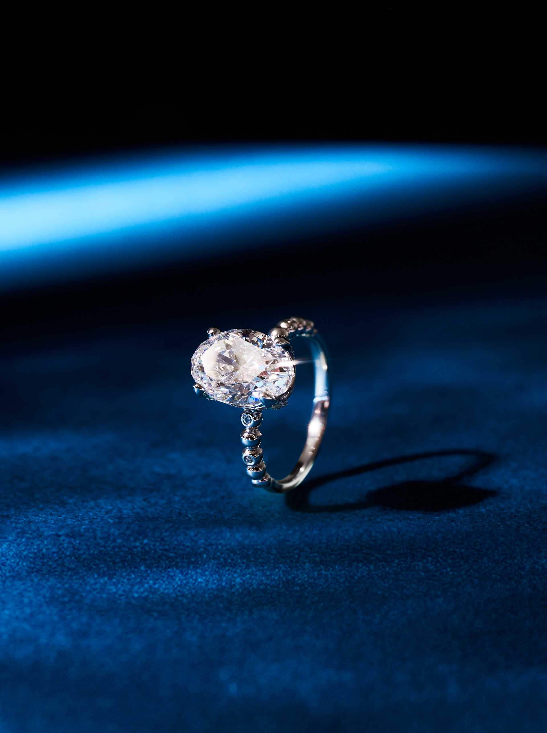 3克拉橢圓形鑽戒