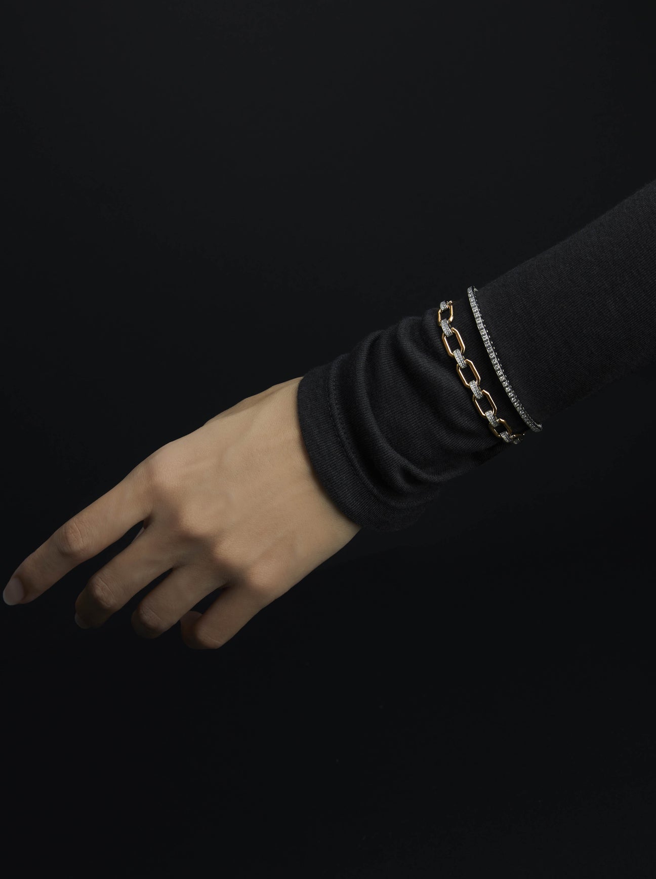 CLASSIC 鑲鑽鏈結手鏈