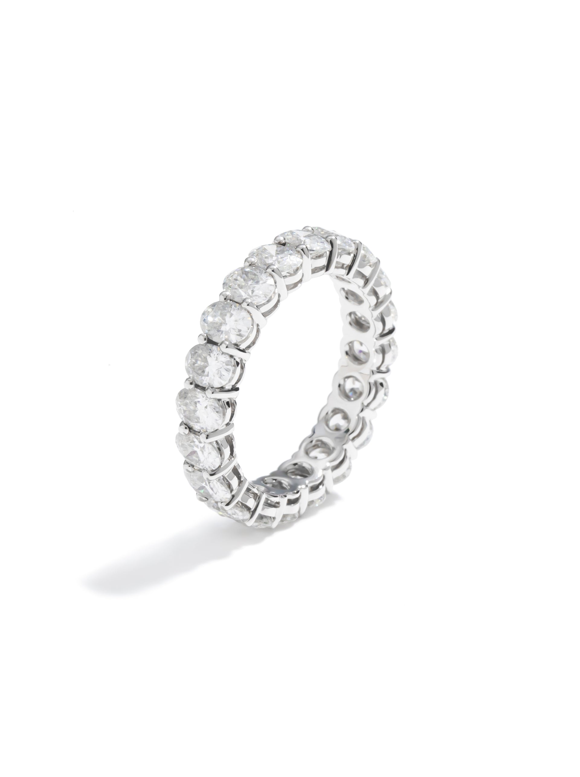 ETERNITY 30分橢圓四爪排鑽戒