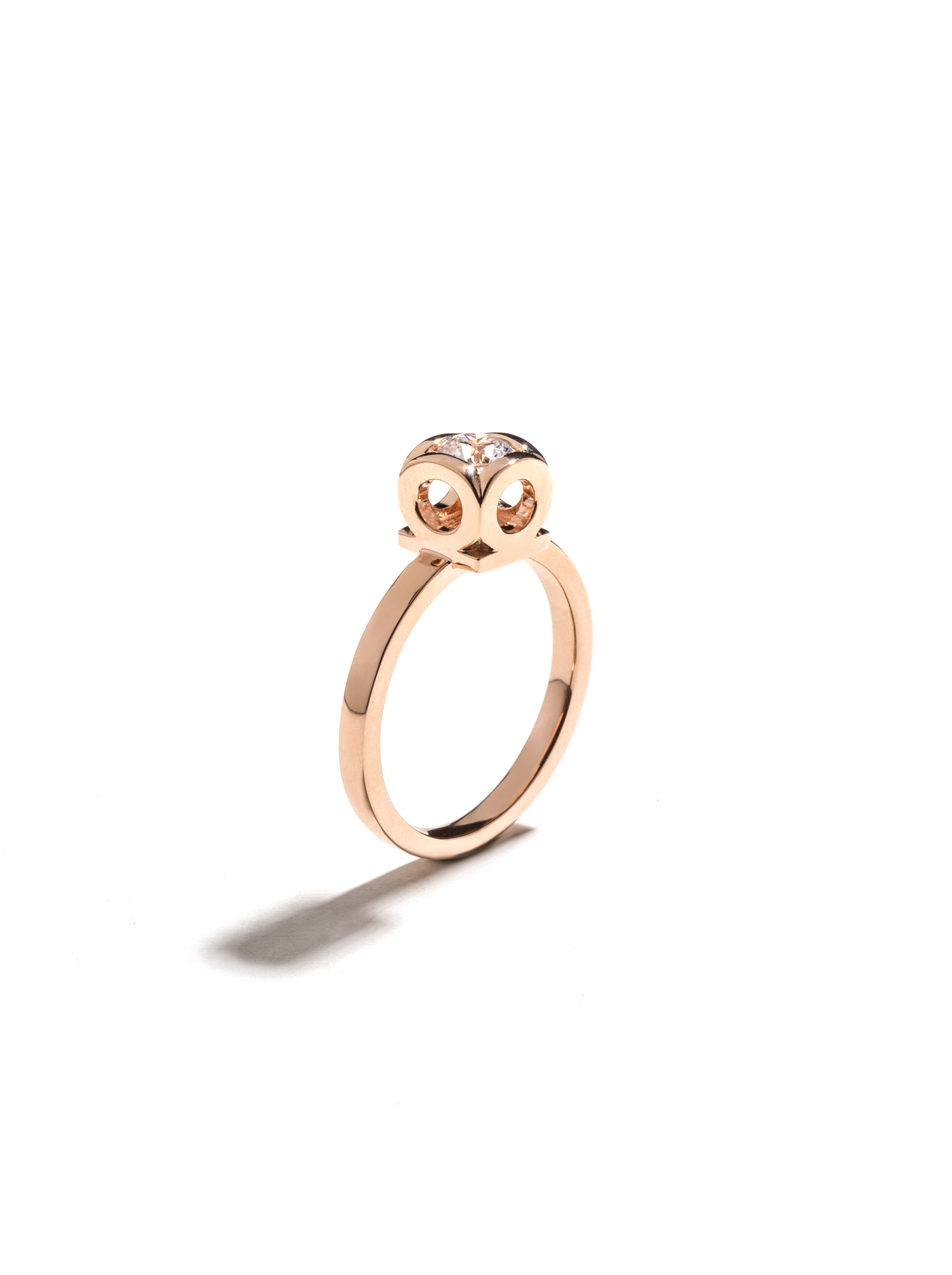 aROUND 夾鑲 50分戒指